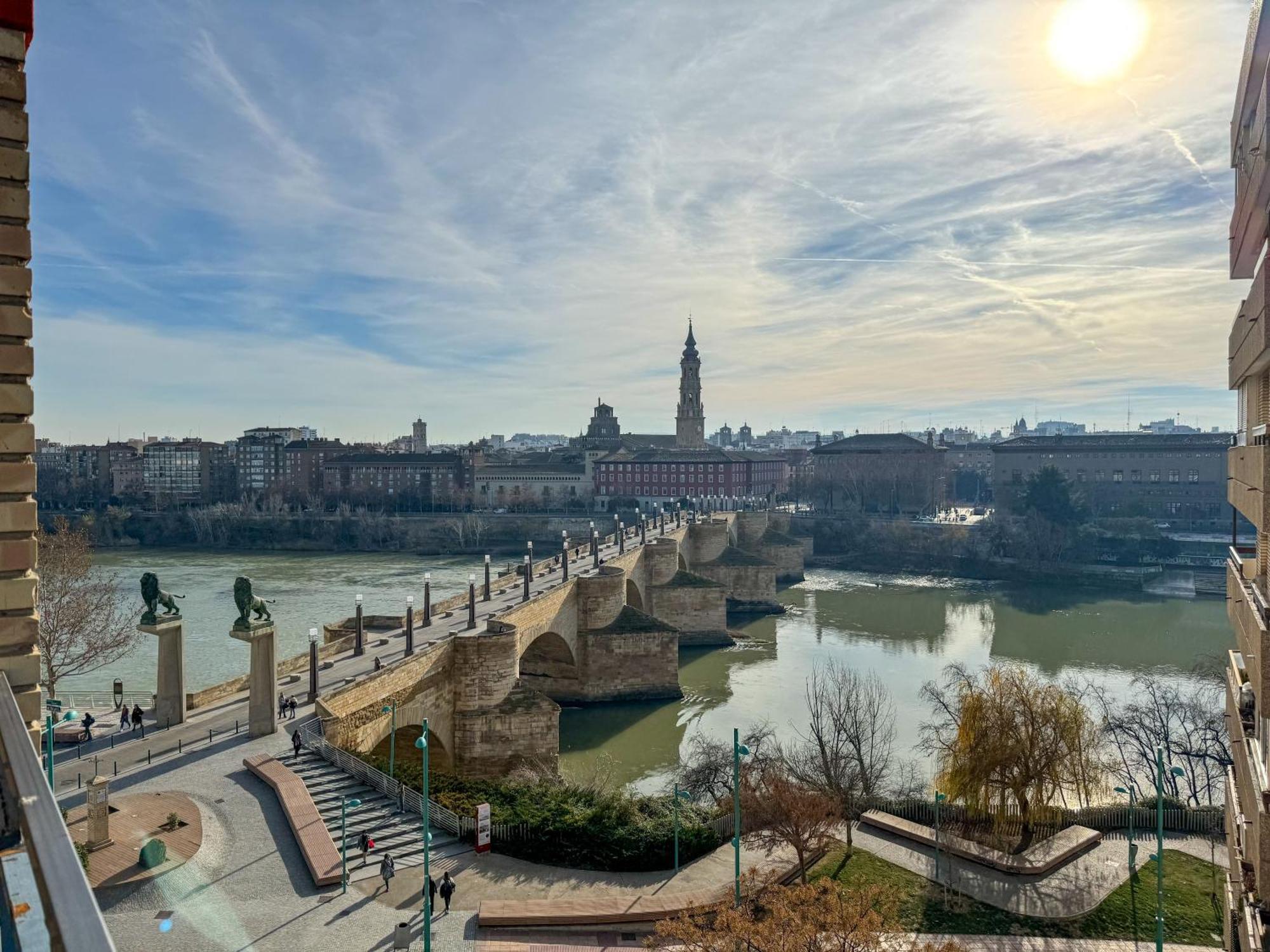 El Puente Del Pilar Comotucasa ซาราโกซา ภายนอก รูปภาพ